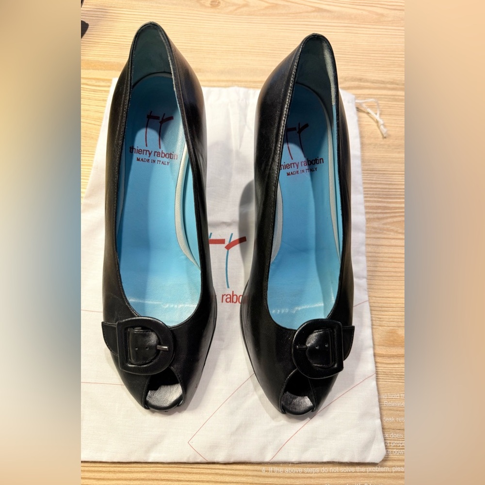 Thierry Rabotin Peep Toe Black Leather Pump Buckle Made in Italy EU 38.5
